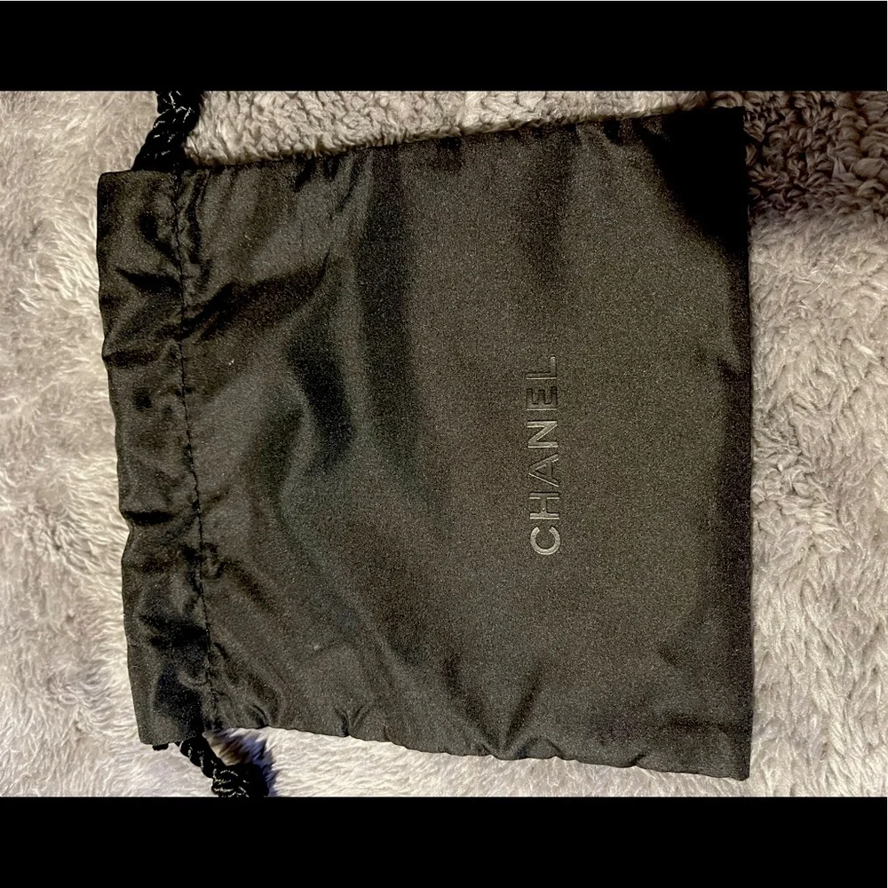 Authentic Chanel Pouch - Picture 1 of 2